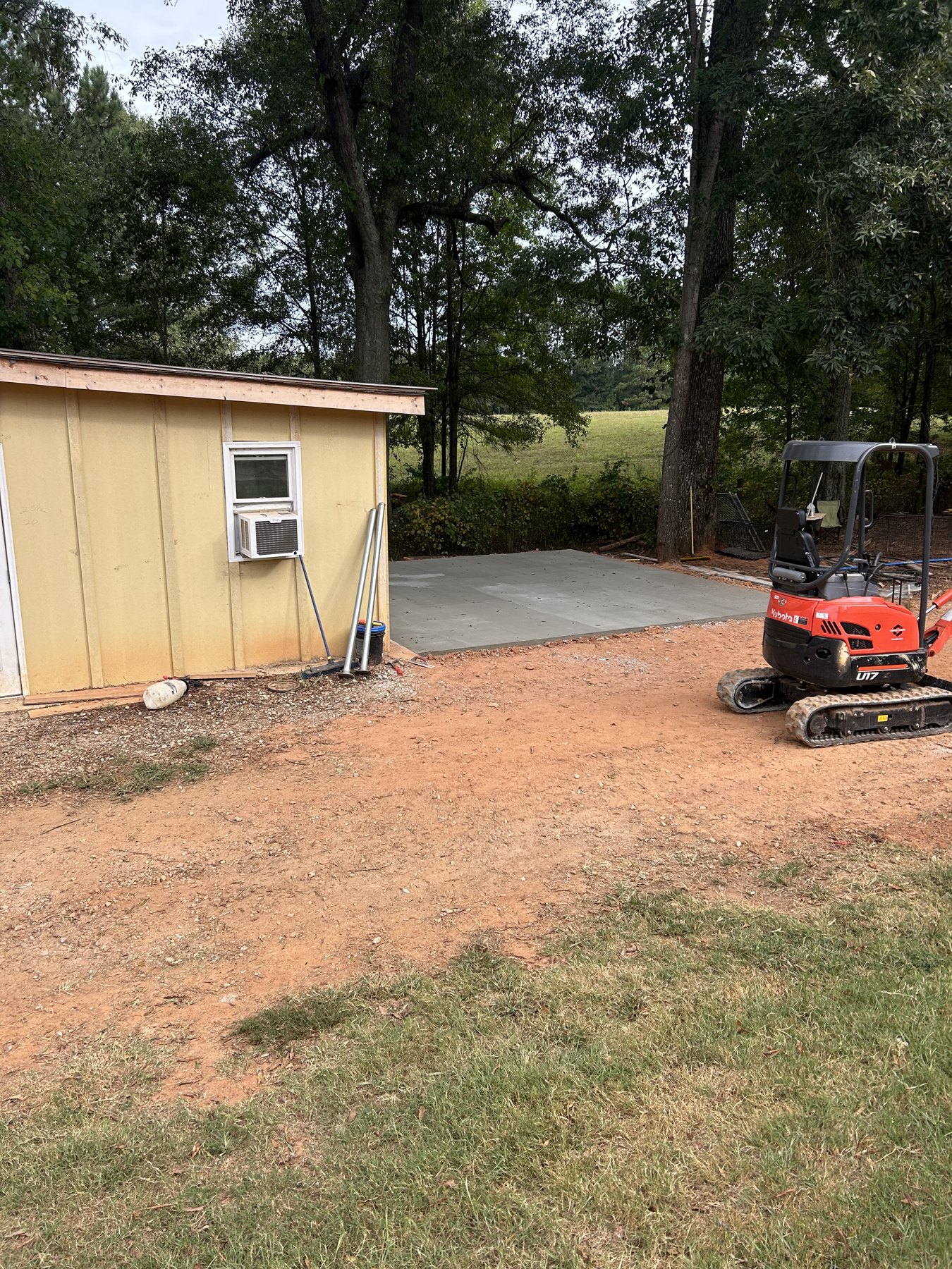 Shop apron and slab after photo 2 showing finished shop slab concrete work by Colquitt Concrete in Georgia
